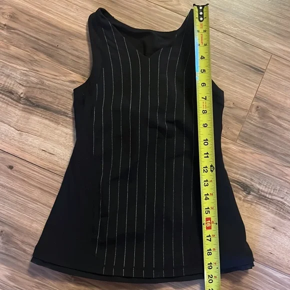 Luluemon active tank - Picture 13 of 14